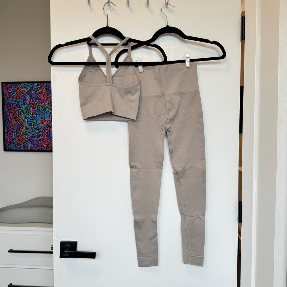 Set Active x Ouai Sculptflex Set - Mercer Street - Picture 4 of 7